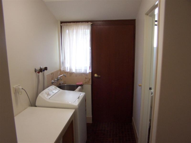 16 Fletcher Road, Lesmurdie WA 6076