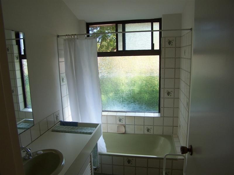 16 Fletcher Road, Lesmurdie WA 6076