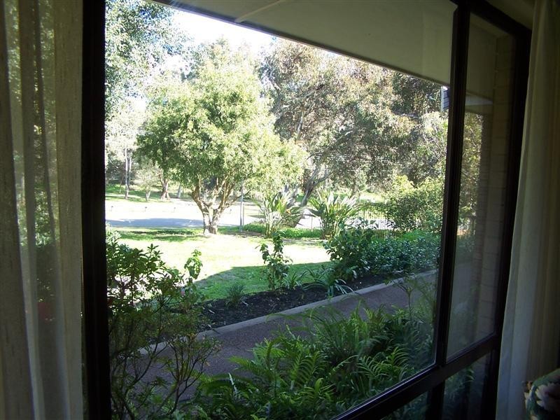 16 Fletcher Road, Lesmurdie WA 6076