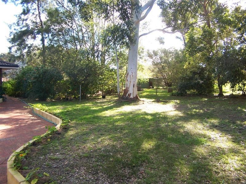 16 Fletcher Road, Lesmurdie WA 6076