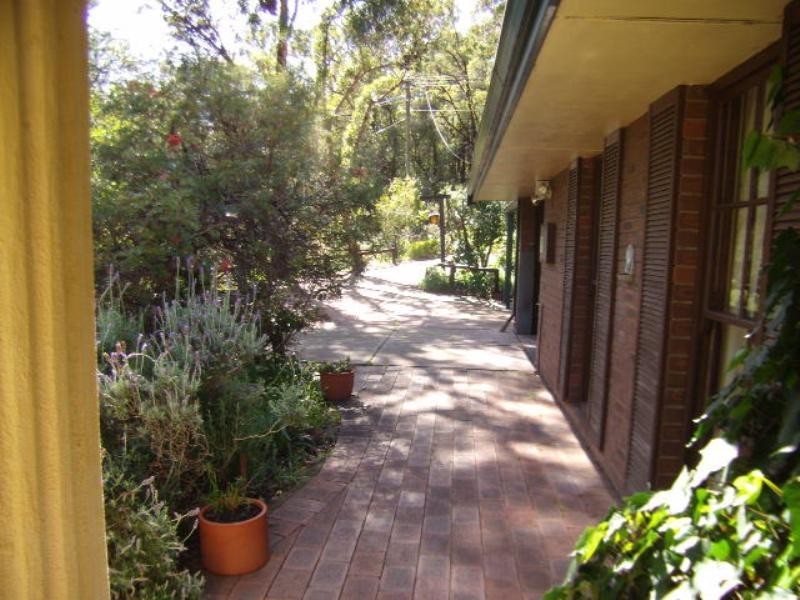 121 Orange Valley Road, Kalamunda WA 6076