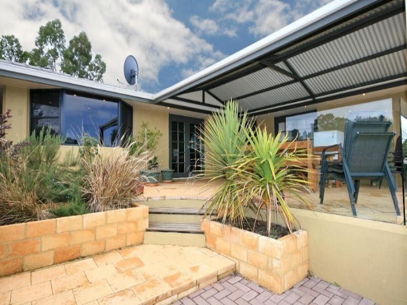 230 Canning Road, Lesmurdie WA 6076