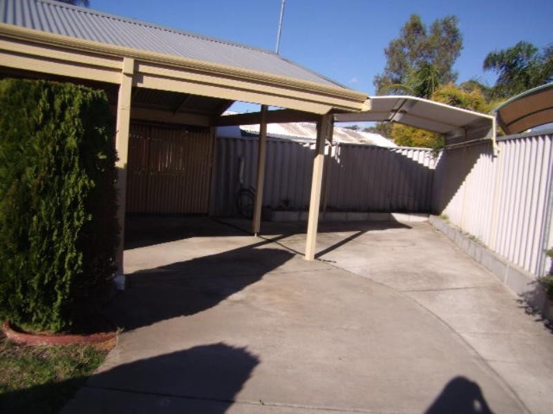 24 Koongee Cross, High Wycombe WA 6057