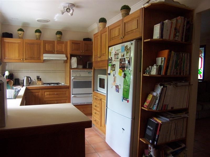 21 Walbeck Road, Kalamunda WA 6076