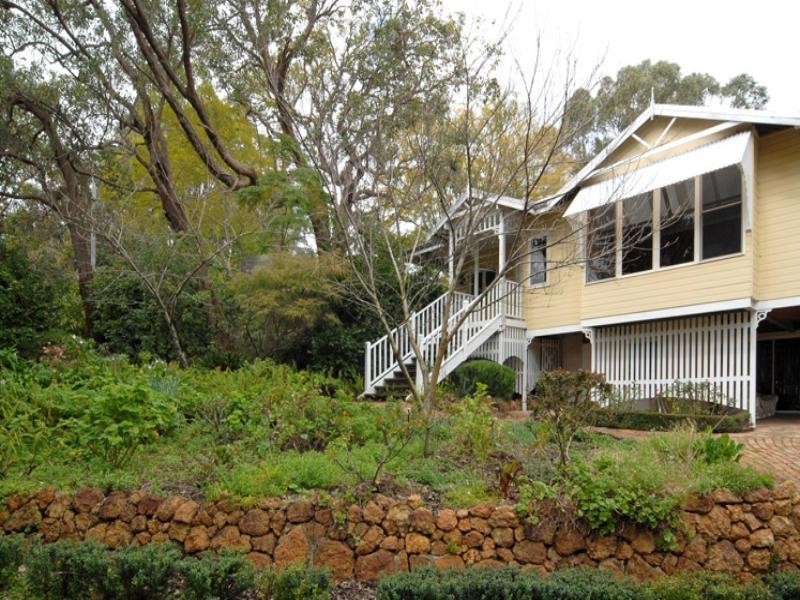 12 Alpine Road, Kalamunda WA 6076