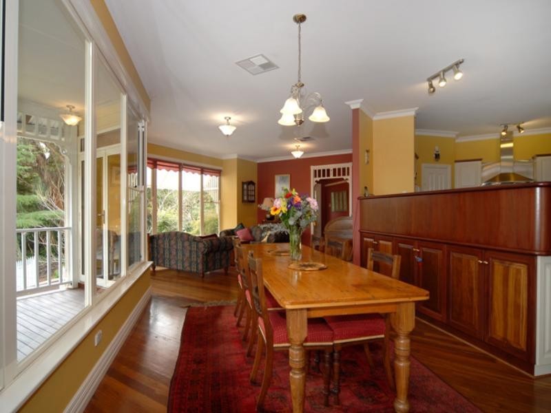 12 Alpine Road, Kalamunda WA 6076