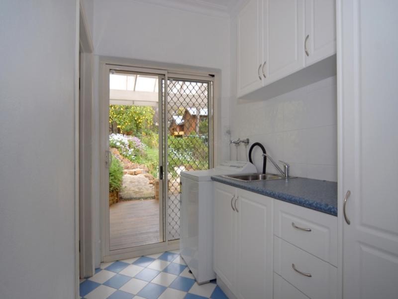 12 Alpine Road, Kalamunda WA 6076