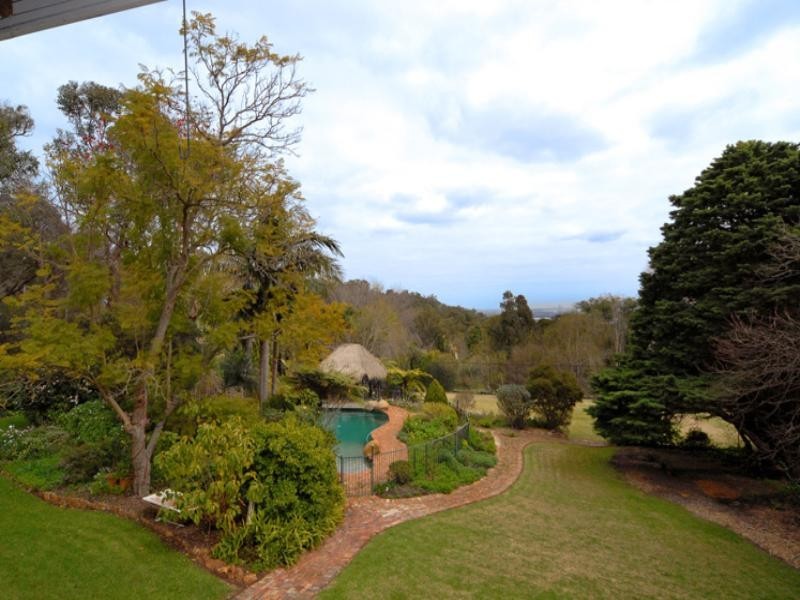 12 Alpine Road, Kalamunda WA 6076