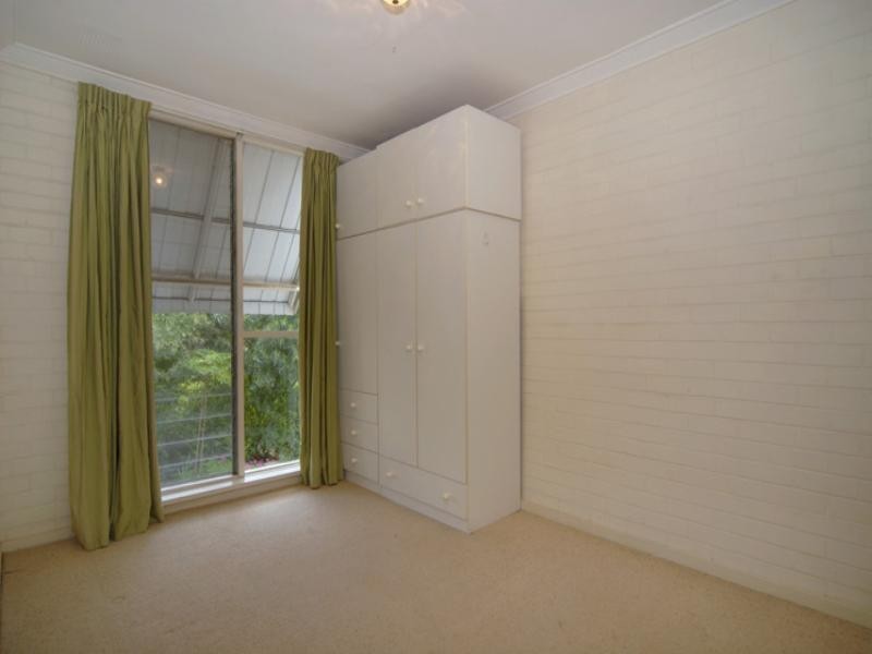 1/4 Shelley Road, Kalamunda WA 6076