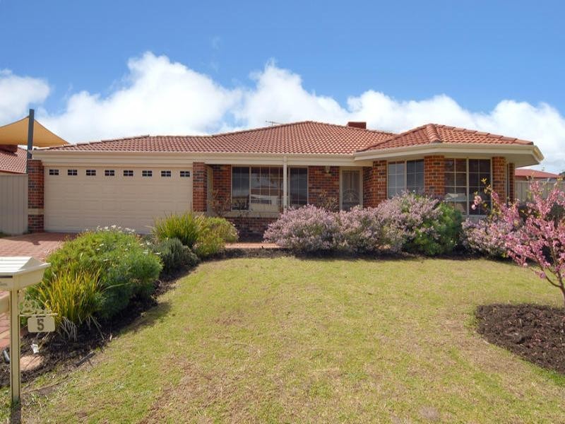 5 Doepel Way, Wattle Grove WA 6107