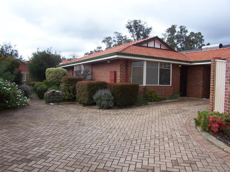 4/21 Central Road, Kalamunda WA 6076