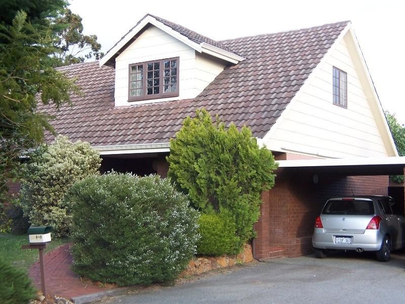 4/8 Shelley Road, Kalamunda WA 6076