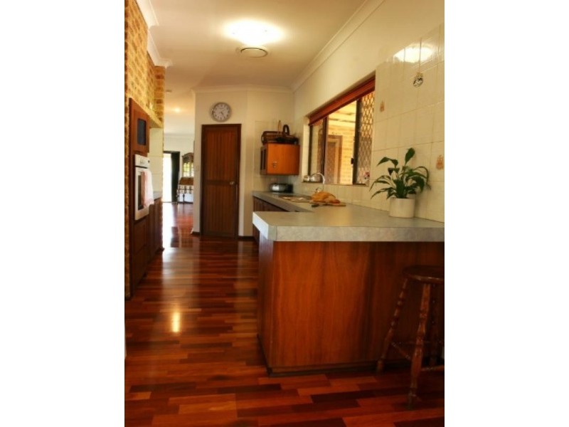 37 Hawkvalley Crescent, Maida Vale WA 6057