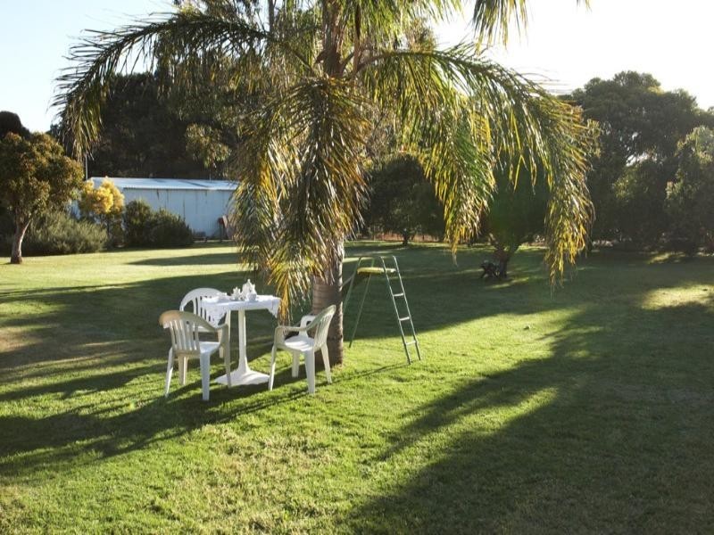 37 Hawkvalley Crescent, Maida Vale WA 6057