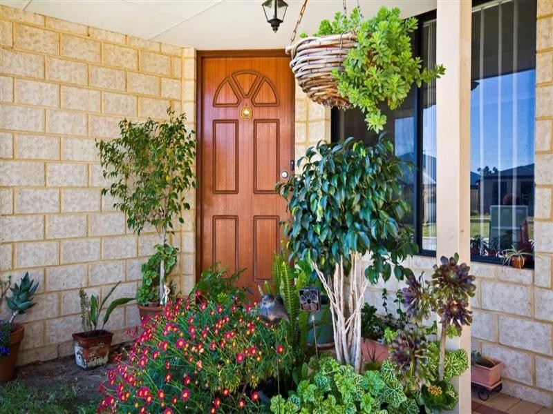 49 Myerson Crescent, Maida Vale WA 6057