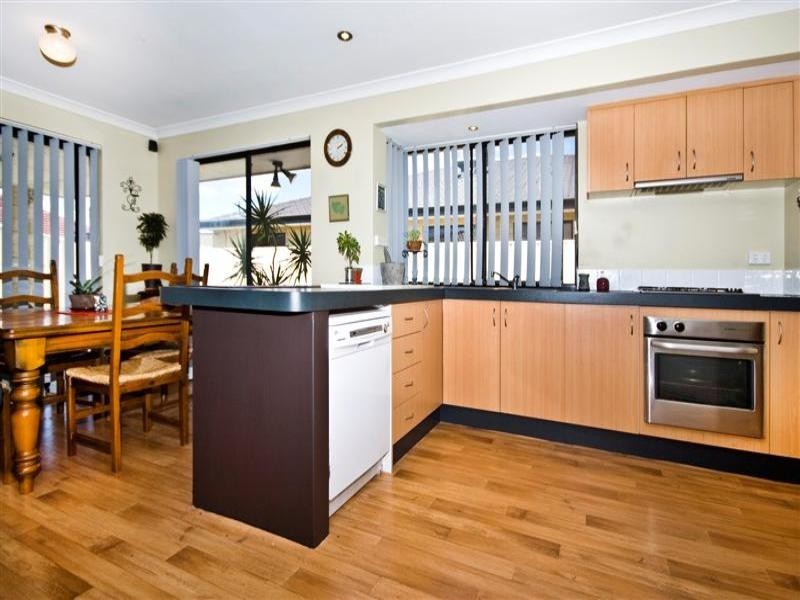 49 Myerson Crescent, Maida Vale WA 6057