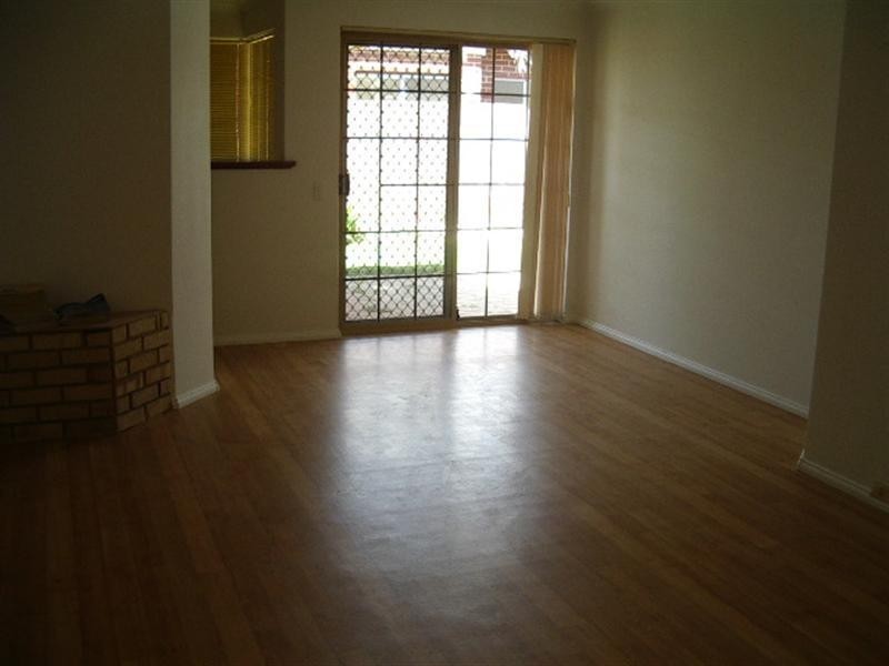 2/65 McMasters Street, Victoria Park WA 6100