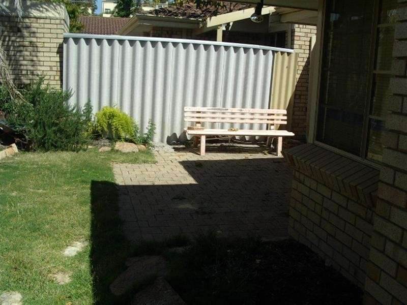 2/65 McMasters Street, Victoria Park WA 6100