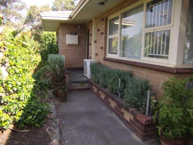 17 Stanley Street, Maida Vale WA 6057