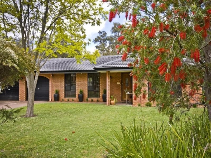 22 Cootamundra Way, Maida Vale WA 6057