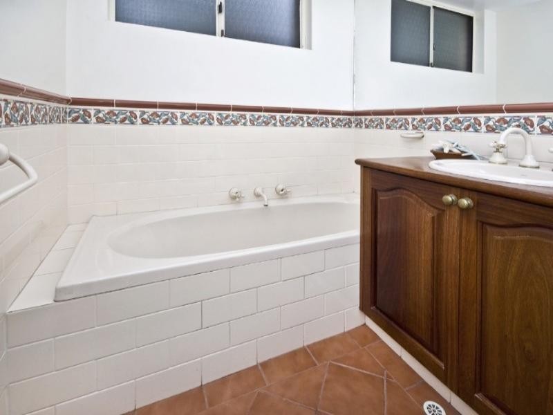 22 Cootamundra Way, Maida Vale WA 6057