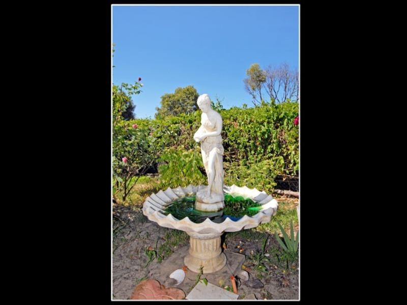 122 Victoria Road, Wattle Grove WA 6107