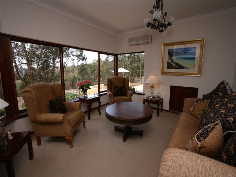 34 Graham Road, Gooseberry Hill WA 6076