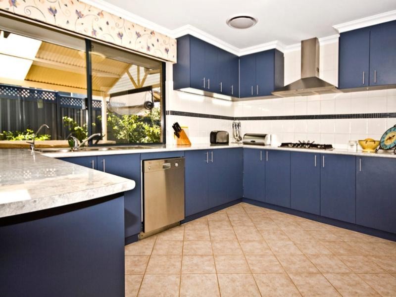 B/8 urch Road, Kalamunda WA 6076