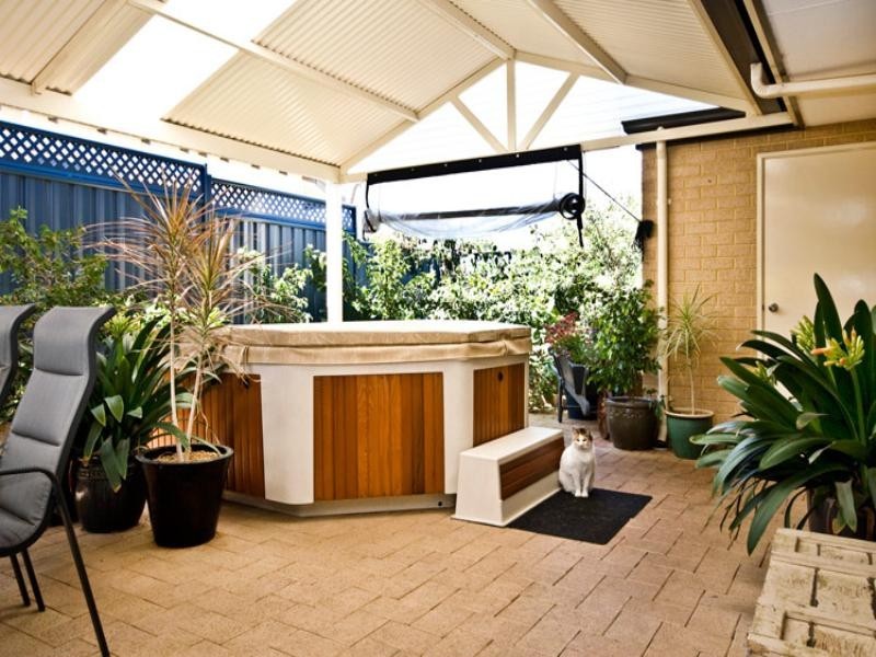 B/8 urch Road, Kalamunda WA 6076