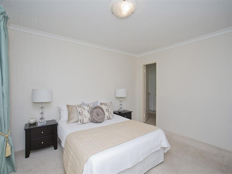 7 Burns Road, Kalamunda WA 6076