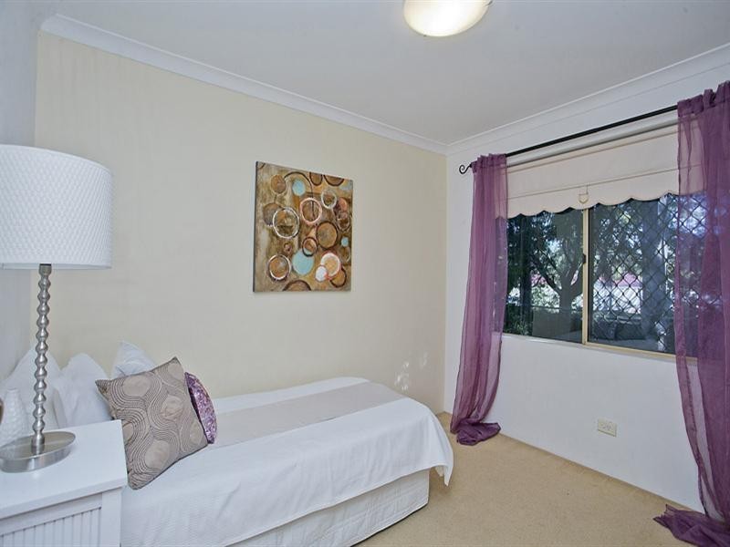 7 Burns Road, Kalamunda WA 6076