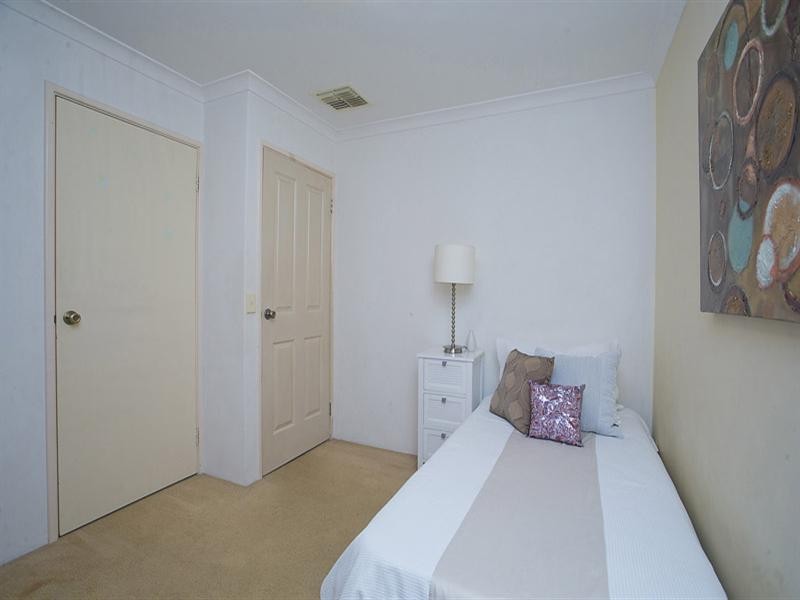 7 Burns Road, Kalamunda WA 6076