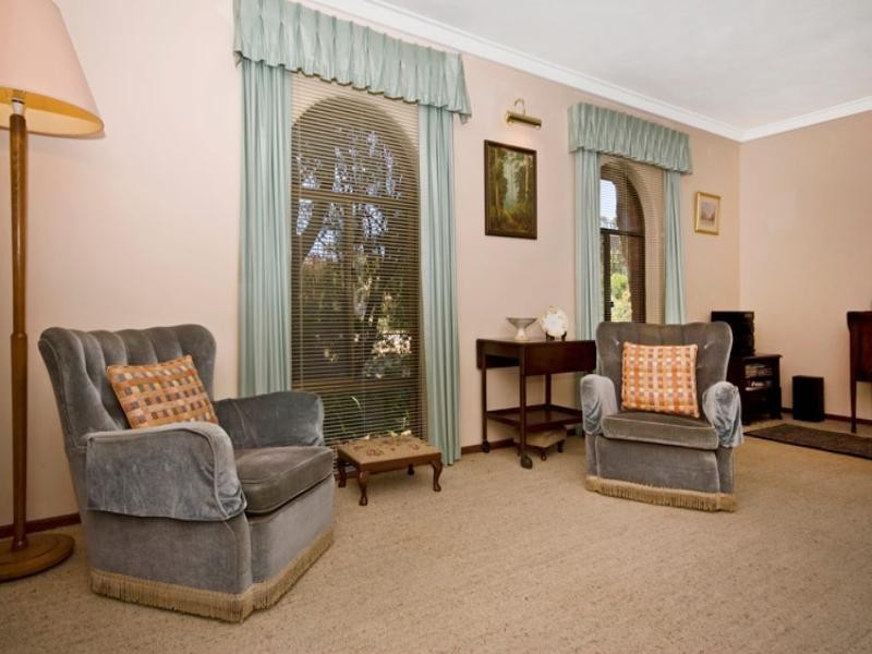 17 Kadina Road, Gooseberry Hill WA 6076