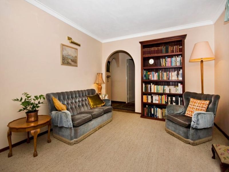 17 Kadina Road, Gooseberry Hill WA 6076