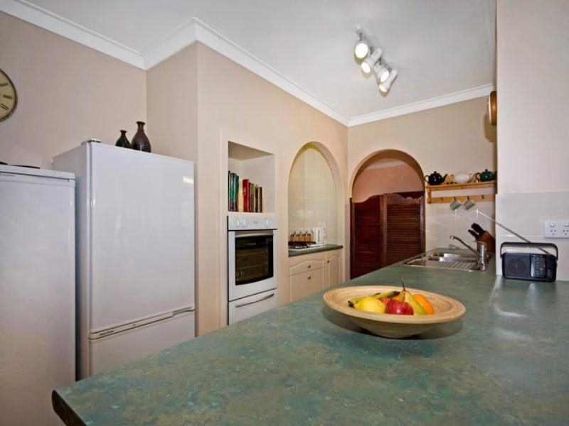 17 Kadina Road, Gooseberry Hill WA 6076