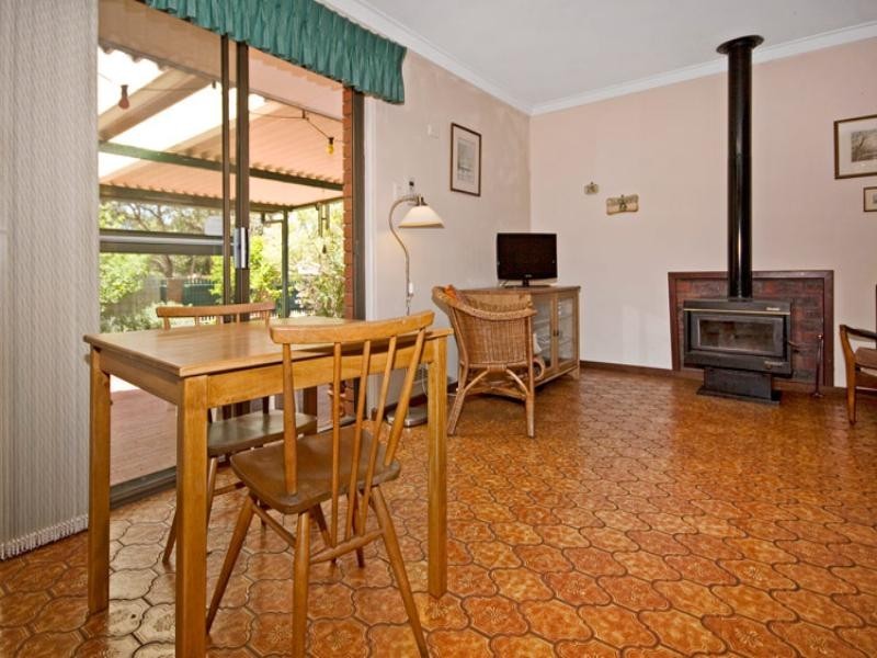 17 Kadina Road, Gooseberry Hill WA 6076