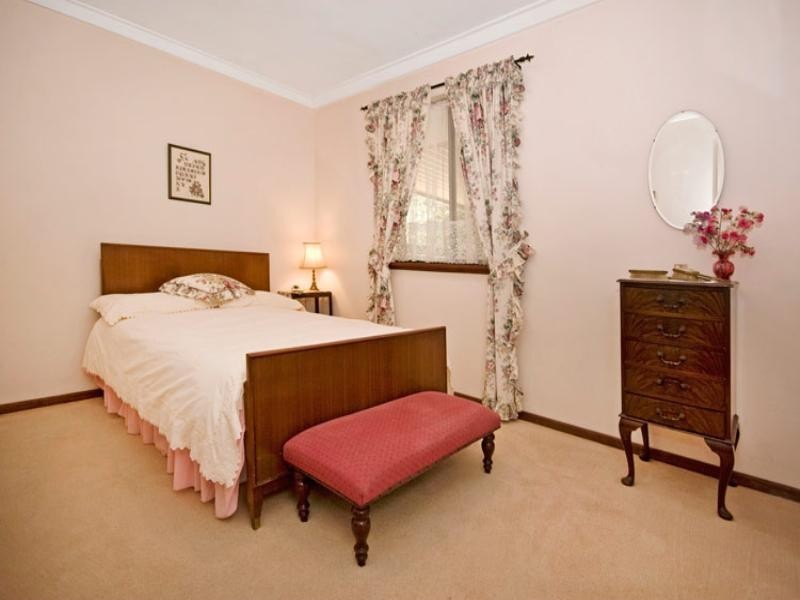 17 Kadina Road, Gooseberry Hill WA 6076