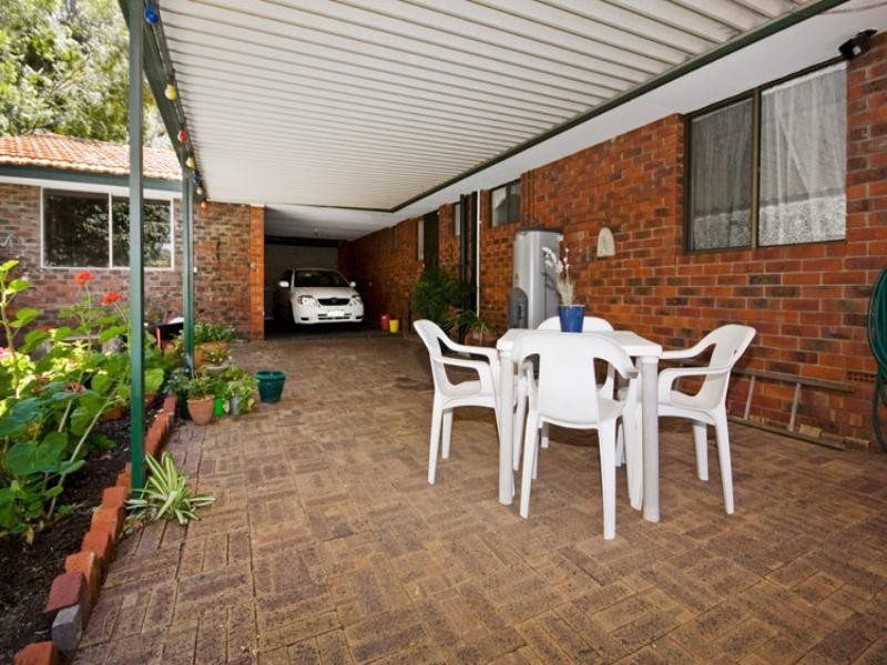 17 Kadina Road, Gooseberry Hill WA 6076