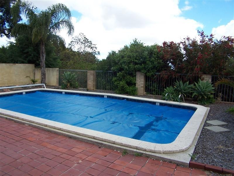 78 Basildon Road, Lesmurdie WA 6076