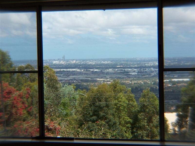 78 Basildon Road, Lesmurdie WA 6076