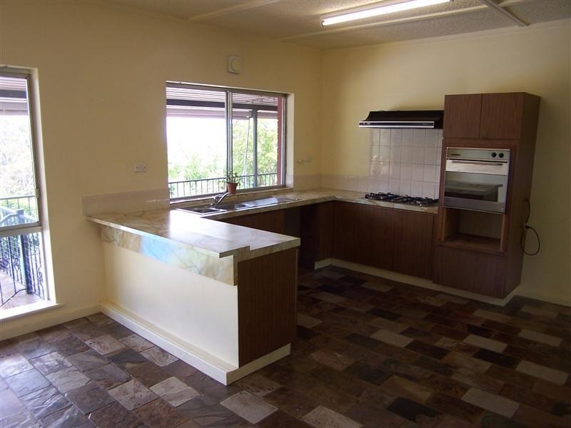 78 Basildon Road, Lesmurdie WA 6076