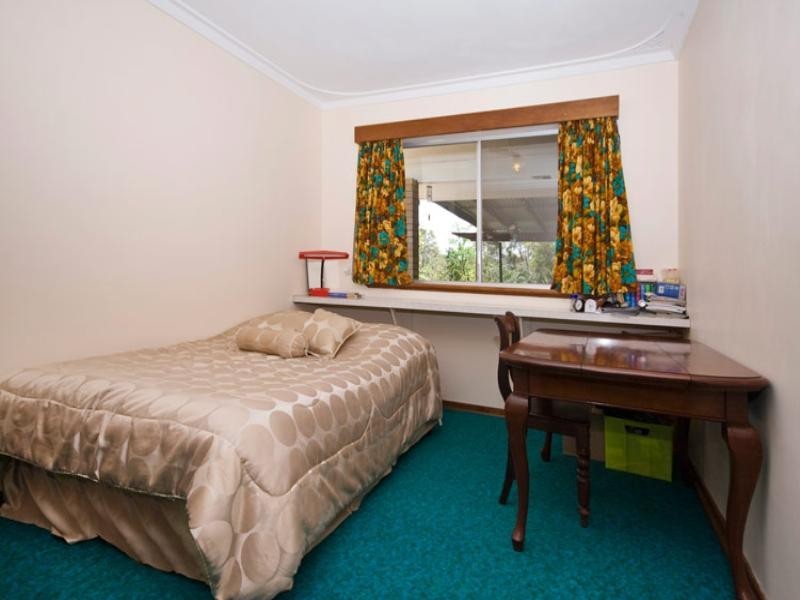 12 Schmitt Road, Kalamunda WA 6076