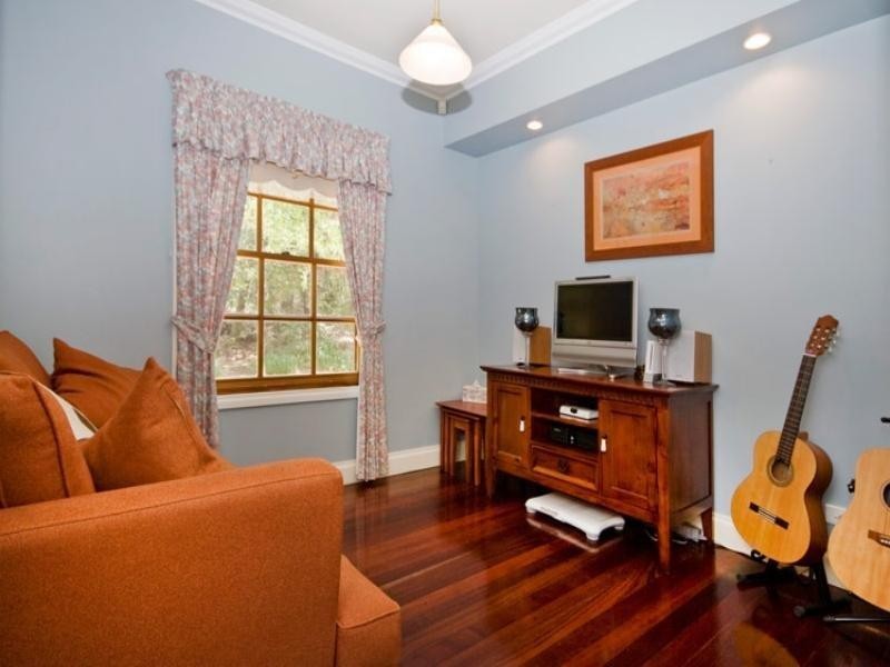 Gooseberry Hill WA 6076