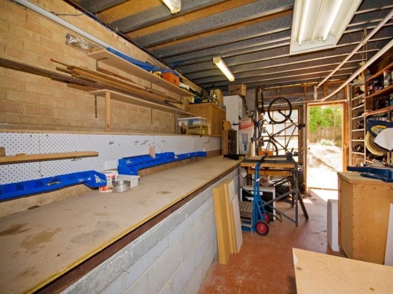 Gooseberry Hill WA 6076