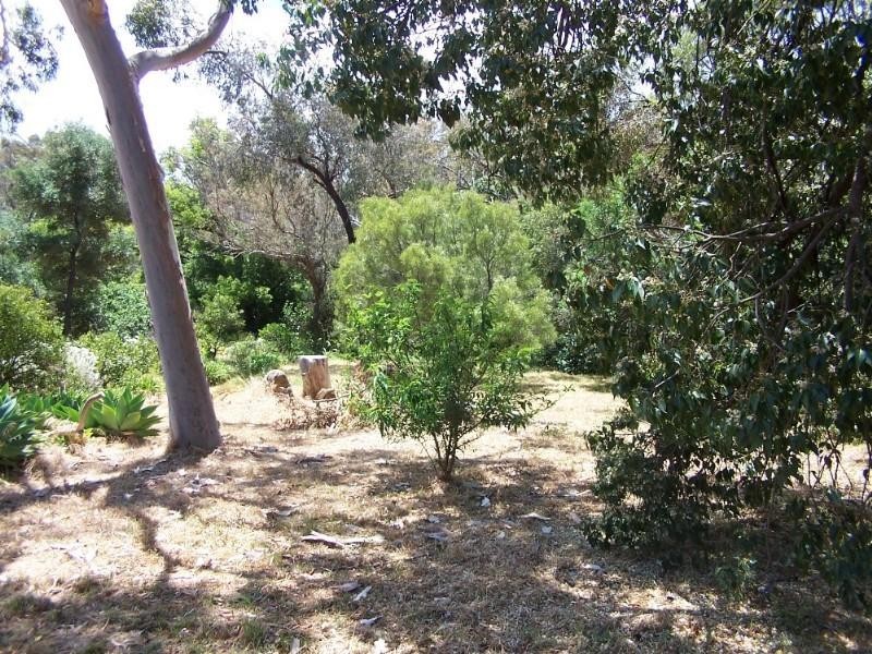 2/12 Taylor Road, Kalamunda WA 6076