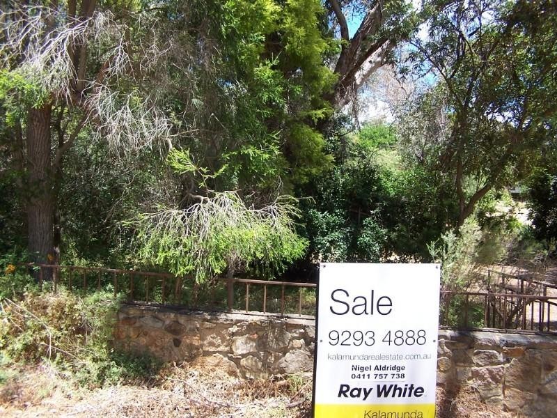 2/12 Taylor Road, Kalamunda WA 6076