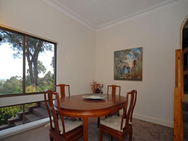50 Zamia Road, Gooseberry Hill WA 6076