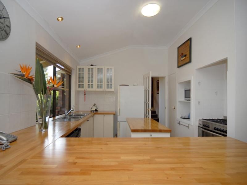 50 Zamia Road, Gooseberry Hill WA 6076