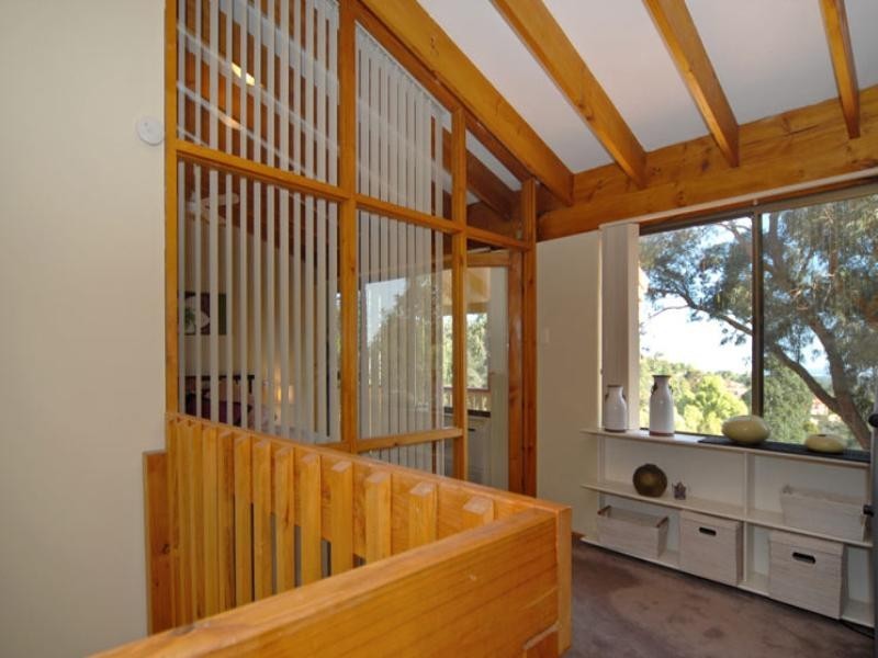 50 Zamia Road, Gooseberry Hill WA 6076