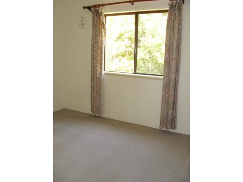 12 Winsor Road, Kalamunda WA 6076